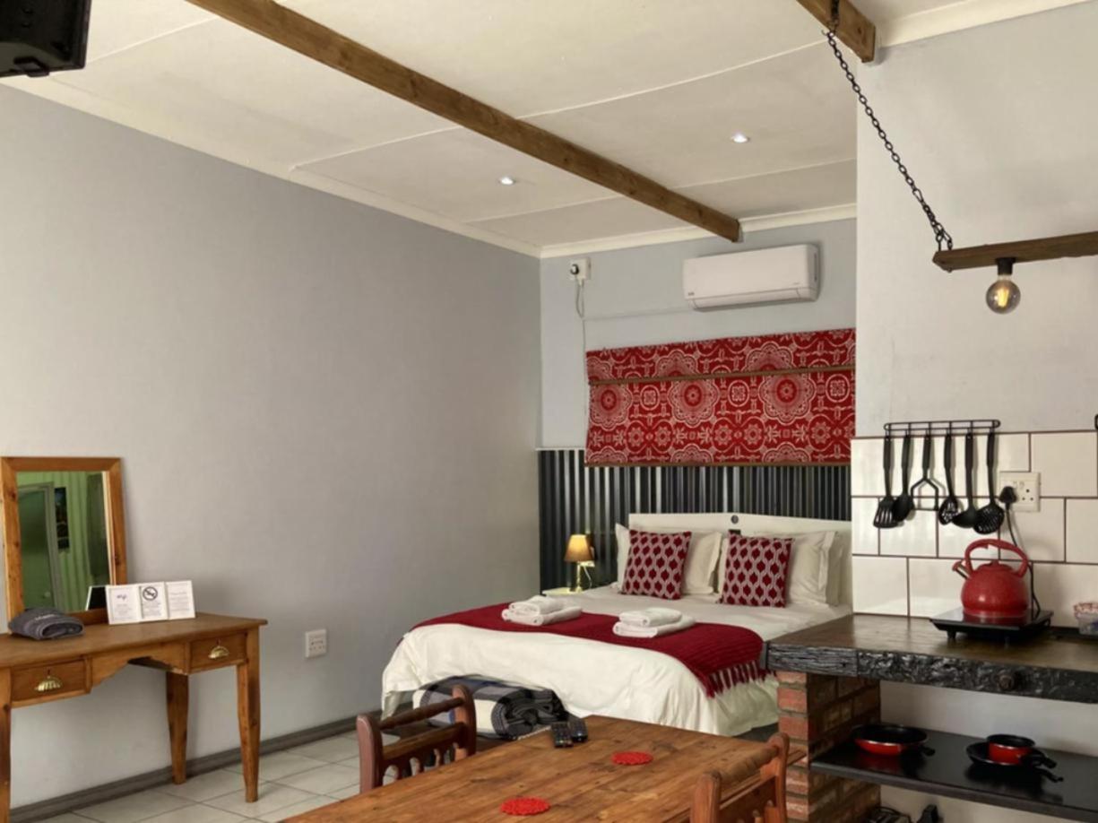 Cherry Lane Guest House Фиксбург Екстериор снимка