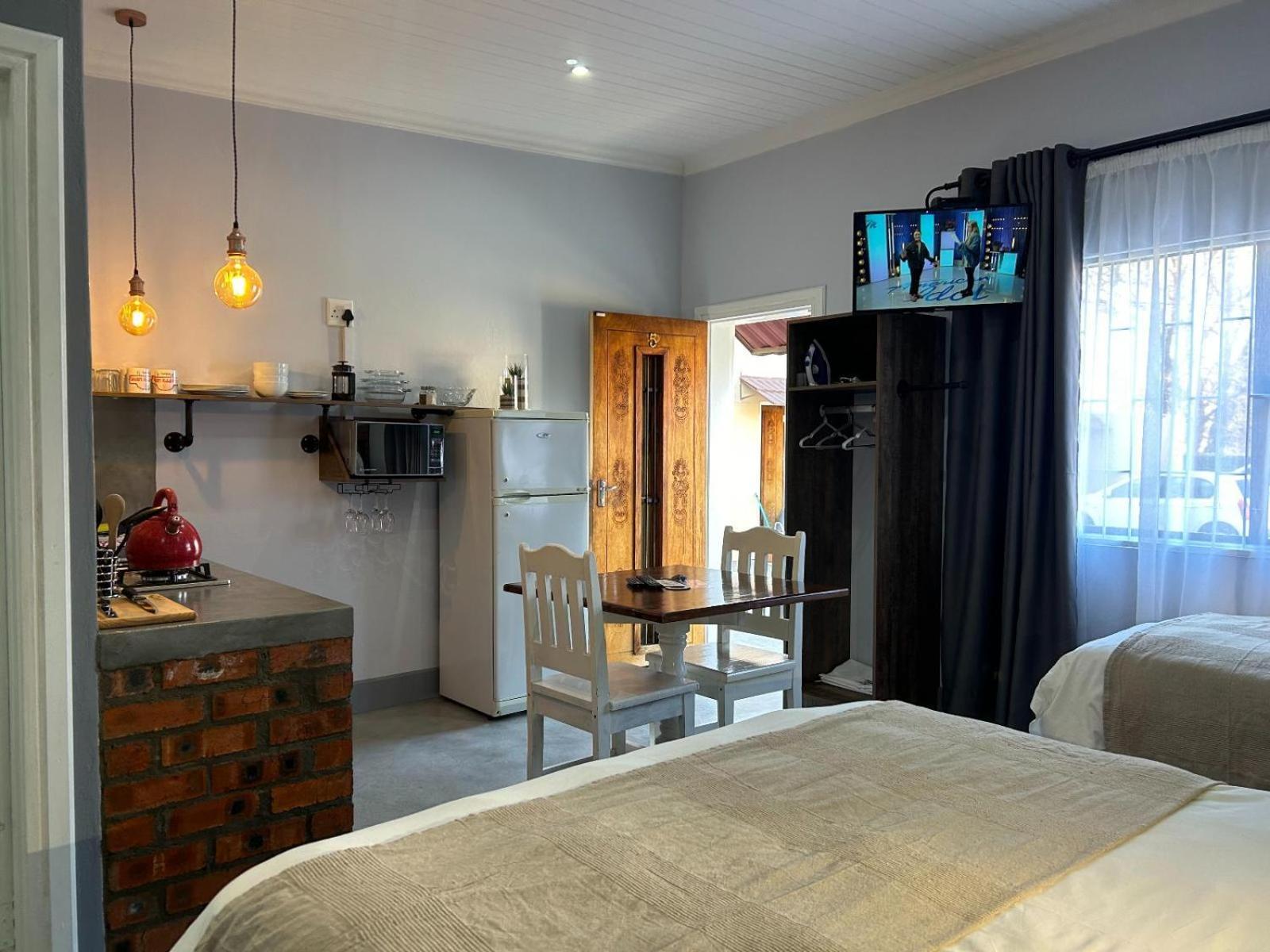 Cherry Lane Guest House Фиксбург Екстериор снимка